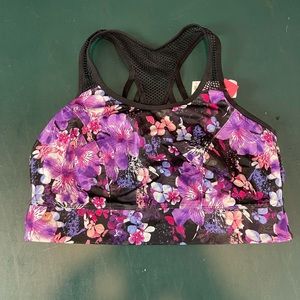 BNWT plus size bra size 20 by Livi